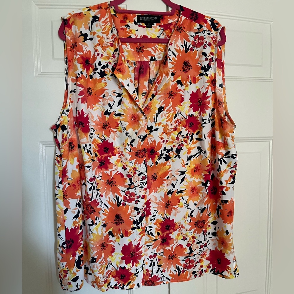Jones New York 22W Sleeveless Floral Button Down